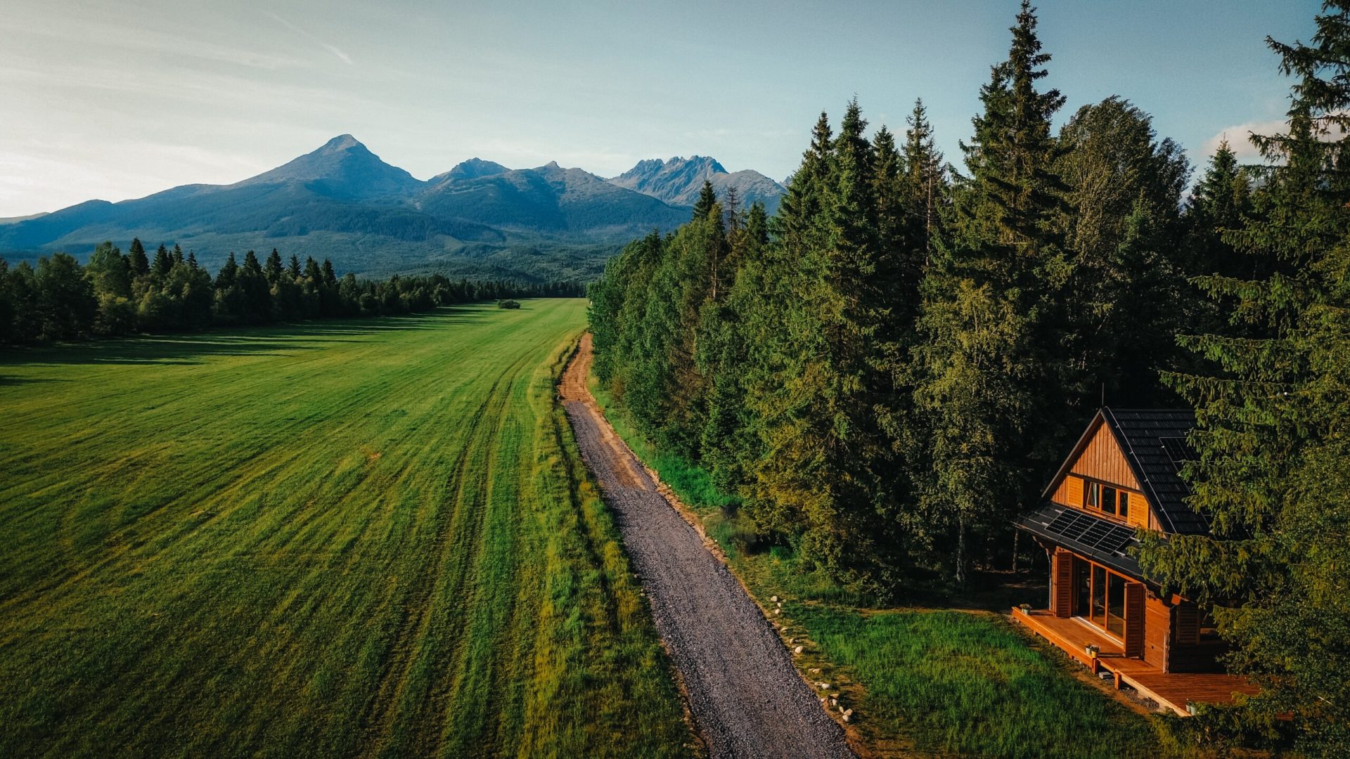 Chalet Wolf pod Vysokými Tatrami z dronu